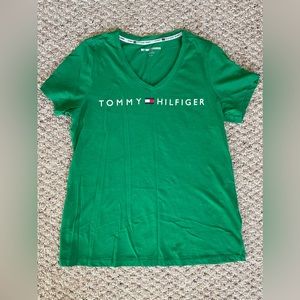 Women’s small Tommy Hilfiger t shirt. Never worn.
